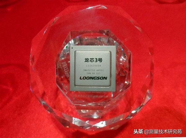 中国芯龙芯cpu内核发展策略,中国龙芯cpu相当于英特尔什么级别