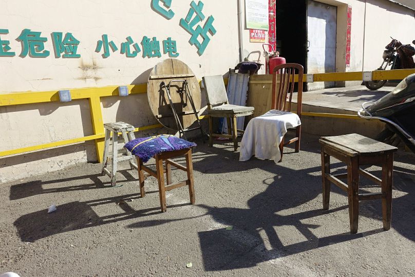 为老年人提供活动场地,老年活动室桌椅摆设