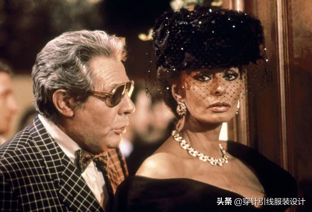 穿普拉达的女王影片梳理和观后感,穿普拉达的女王必看的电影