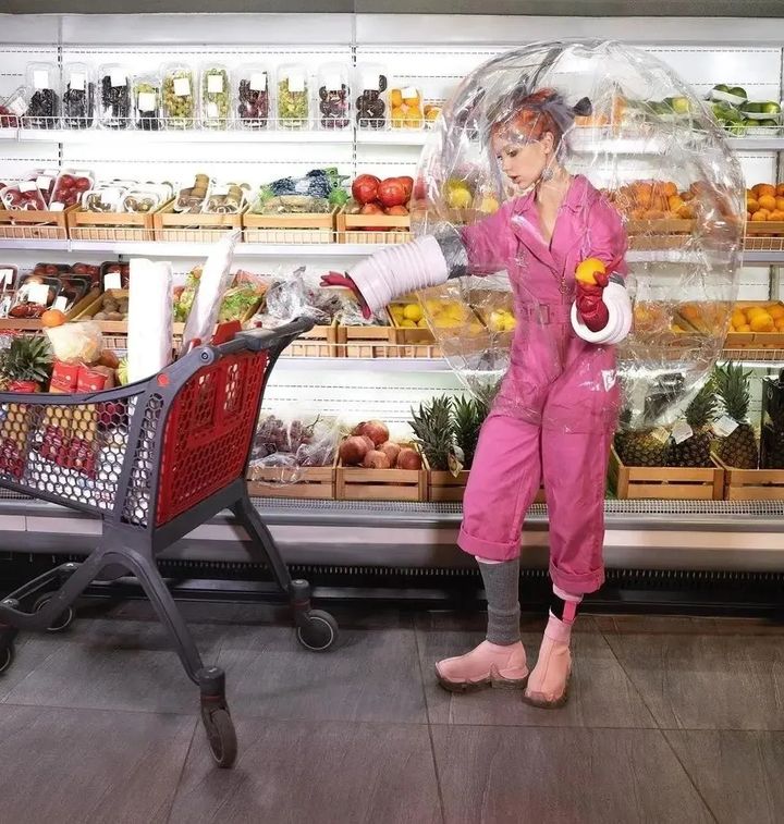 俄罗斯ellensheidlin的创意世界如鬼马精灵本马