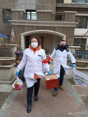 致敬医护人员和社区工作者,致敬社区工作者视频歌曲