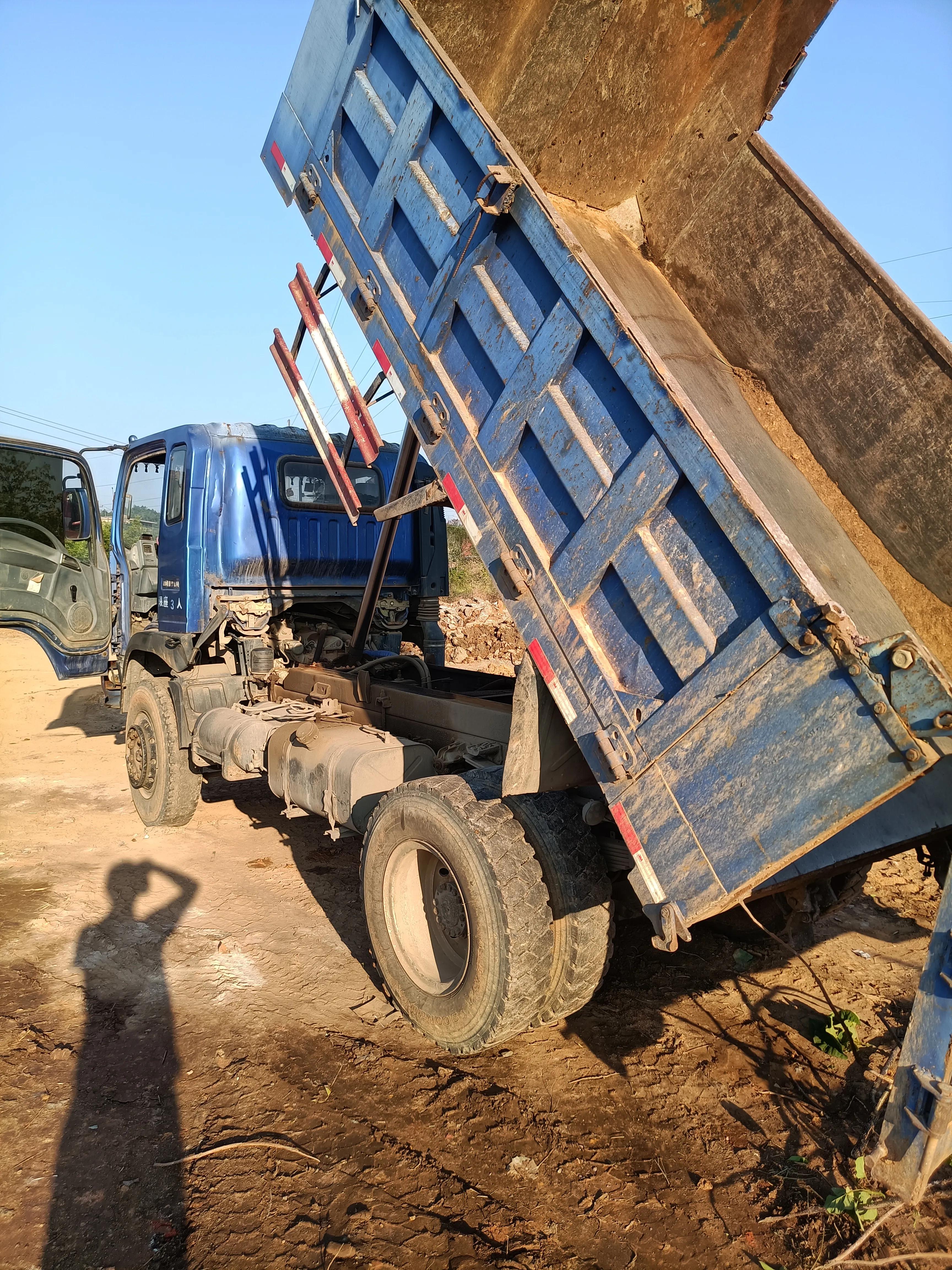 出售自卸车视频,出售自卸车货箱