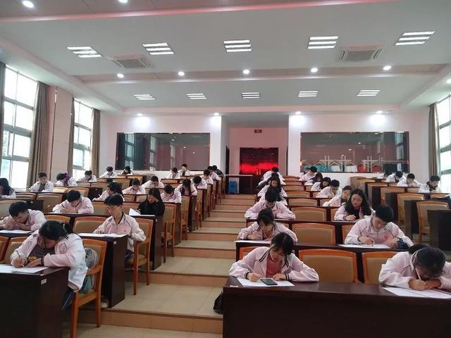 女孩上职高学什么专业最好安徽,职高学什么专业最好2021女生