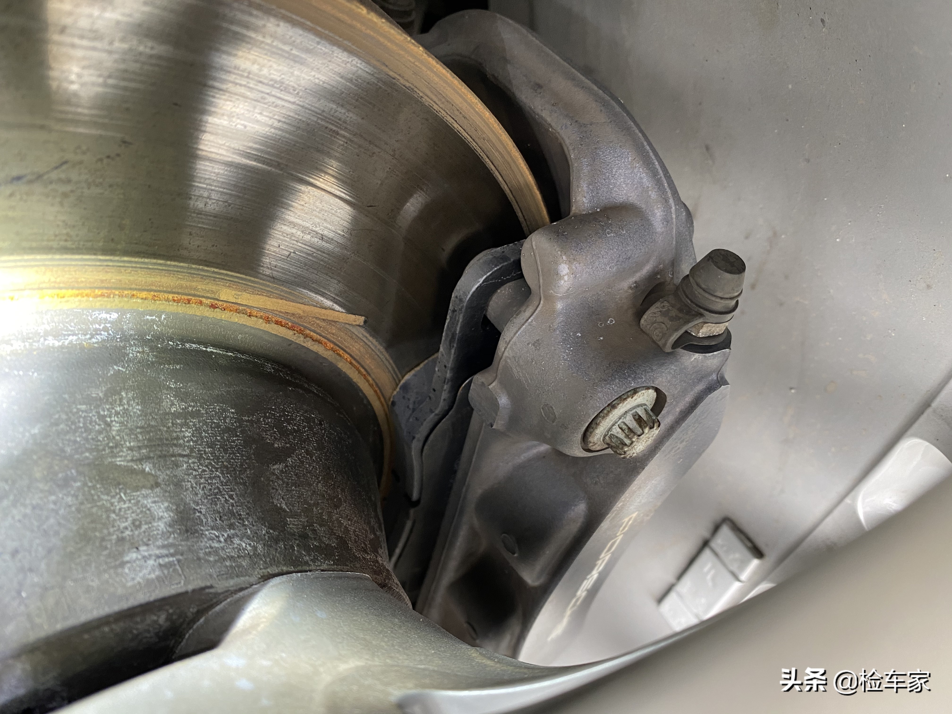 保时捷帕拉梅拉多少万公里出售,花300万买保时捷帕拉梅拉值吗