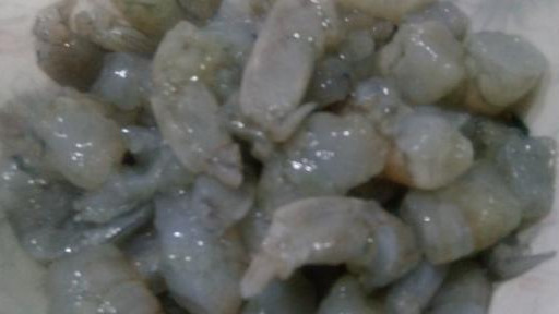 韭菜鸡蛋虾仁韭菜怎么不出水,韭菜虾仁肉鸡蛋馅出水了怎么办