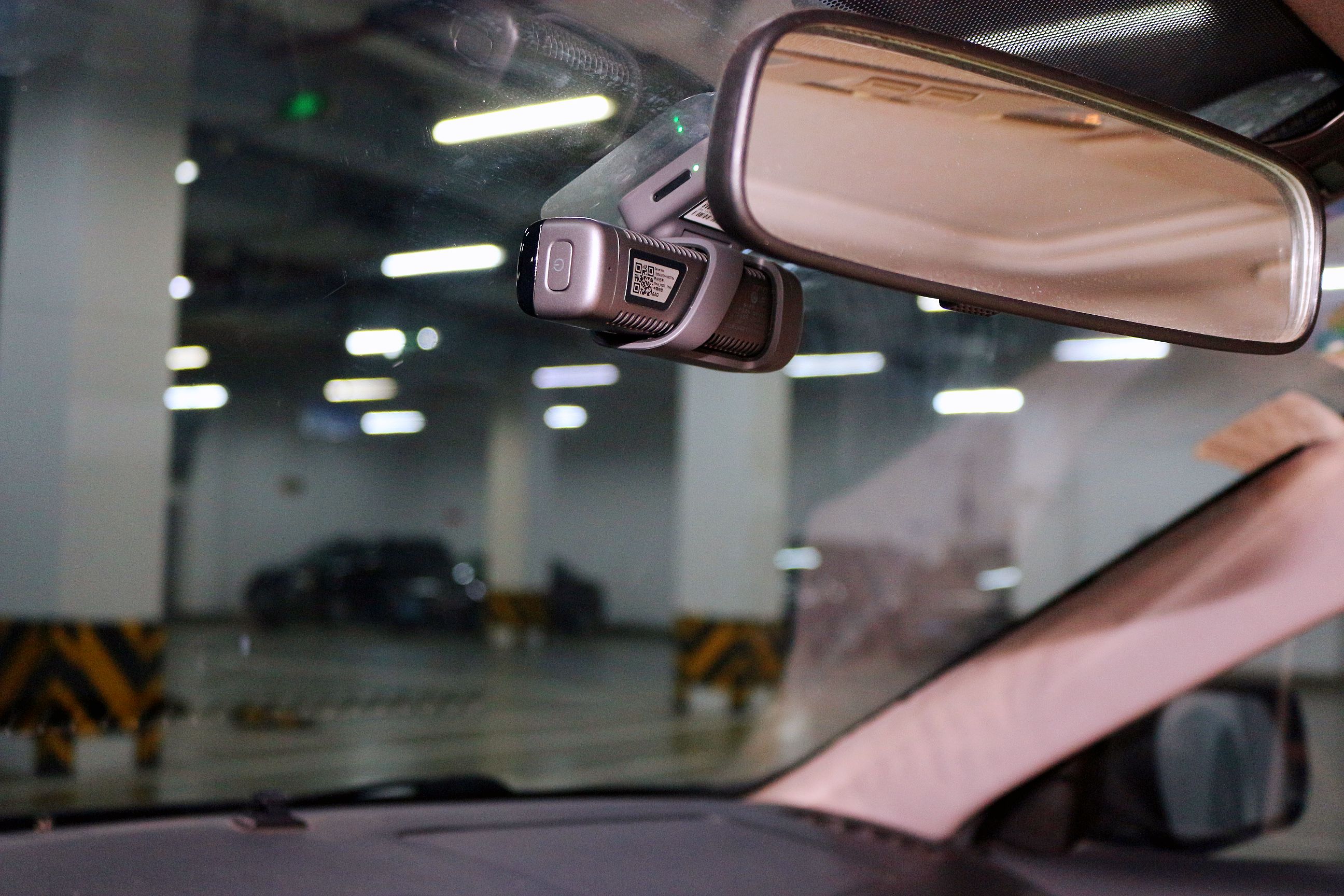 ADAS+云*子狗电**加持，养成开车好习惯—70迈智能行车记录仪M500