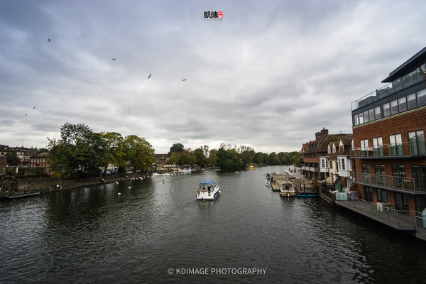 伊顿公学和霍格沃茨哪个好,英国贵族伊顿公学