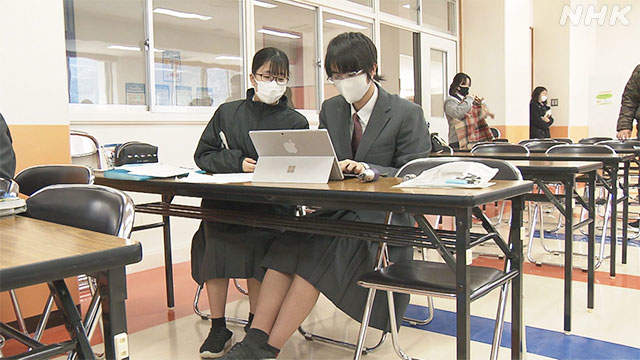 日本学校新规：男生也可穿裙子ORZ！穿前是不是要处理下脚毛？