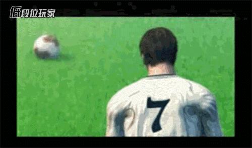 最长情的青春回忆，少年们还踢《实况足球》吗？