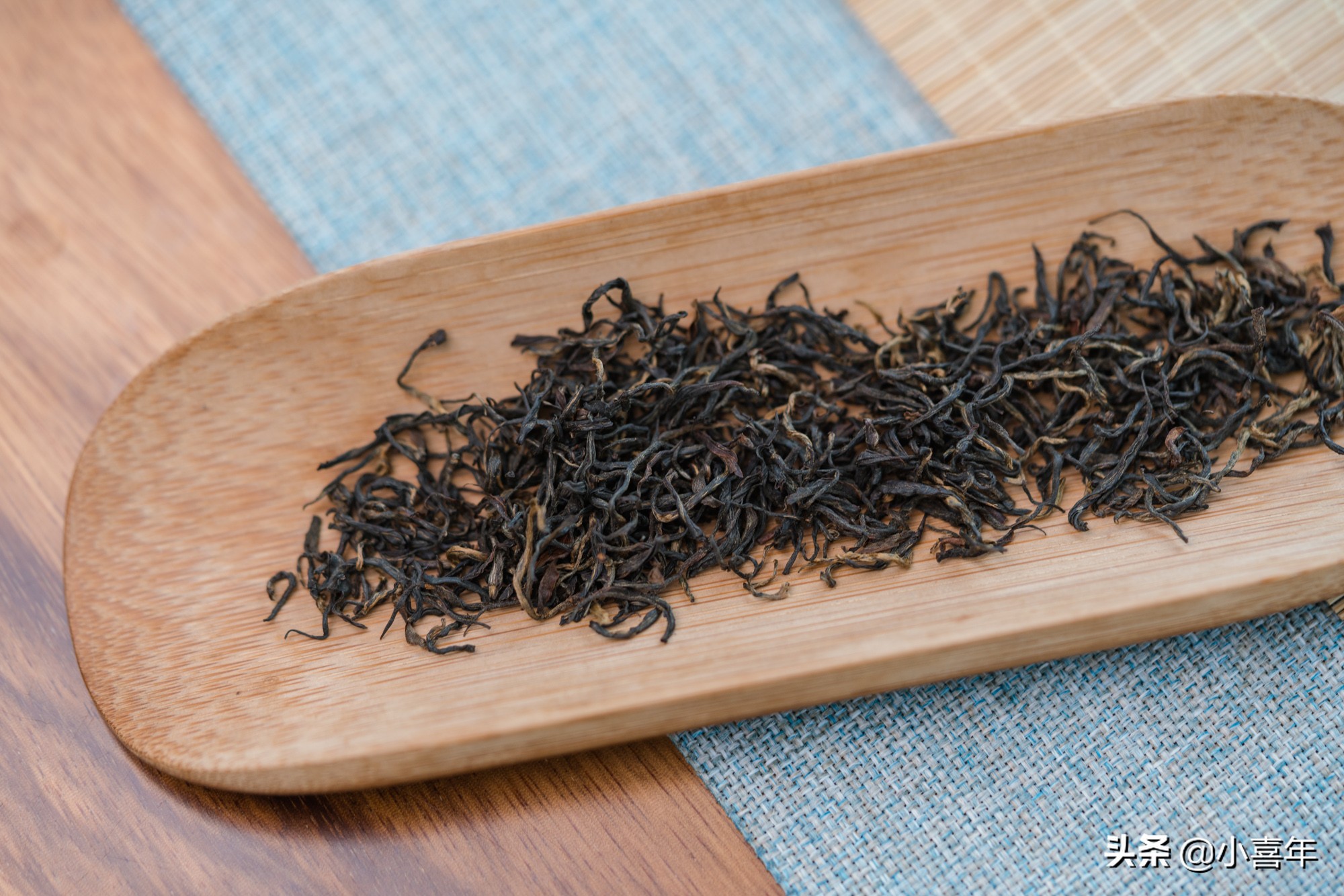 红茶和绿茶哪个耐泡,绿茶和红茶茶叶推荐哪个比较好喝