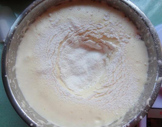 庄里日记无水蜂蜜小蛋糕,无水蜂蜜蛋糕怎样不粘盘