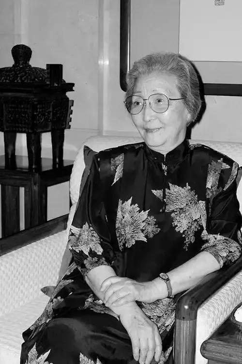 钱学森夫人蒋英年轻照,钱学森夫人蒋英今年多大年龄