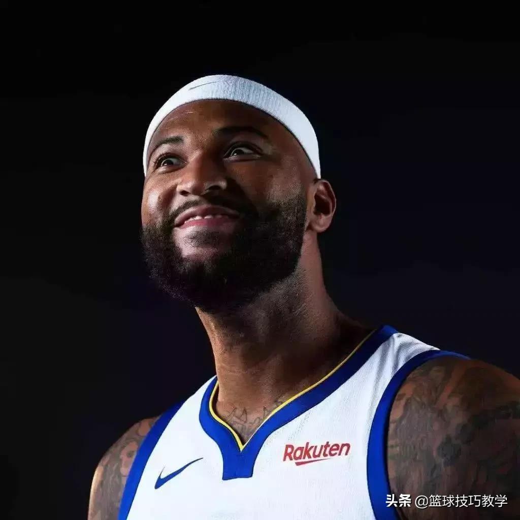 勇士球迷当着杜兰特的面呼声库里,勇士关键球杜兰特库里