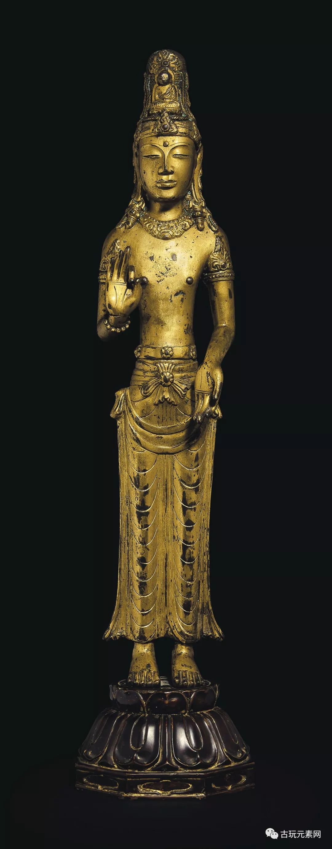 纽约苏富比总成交约1.2亿乾隆青白玉双鱼洗近2000万人民币成交