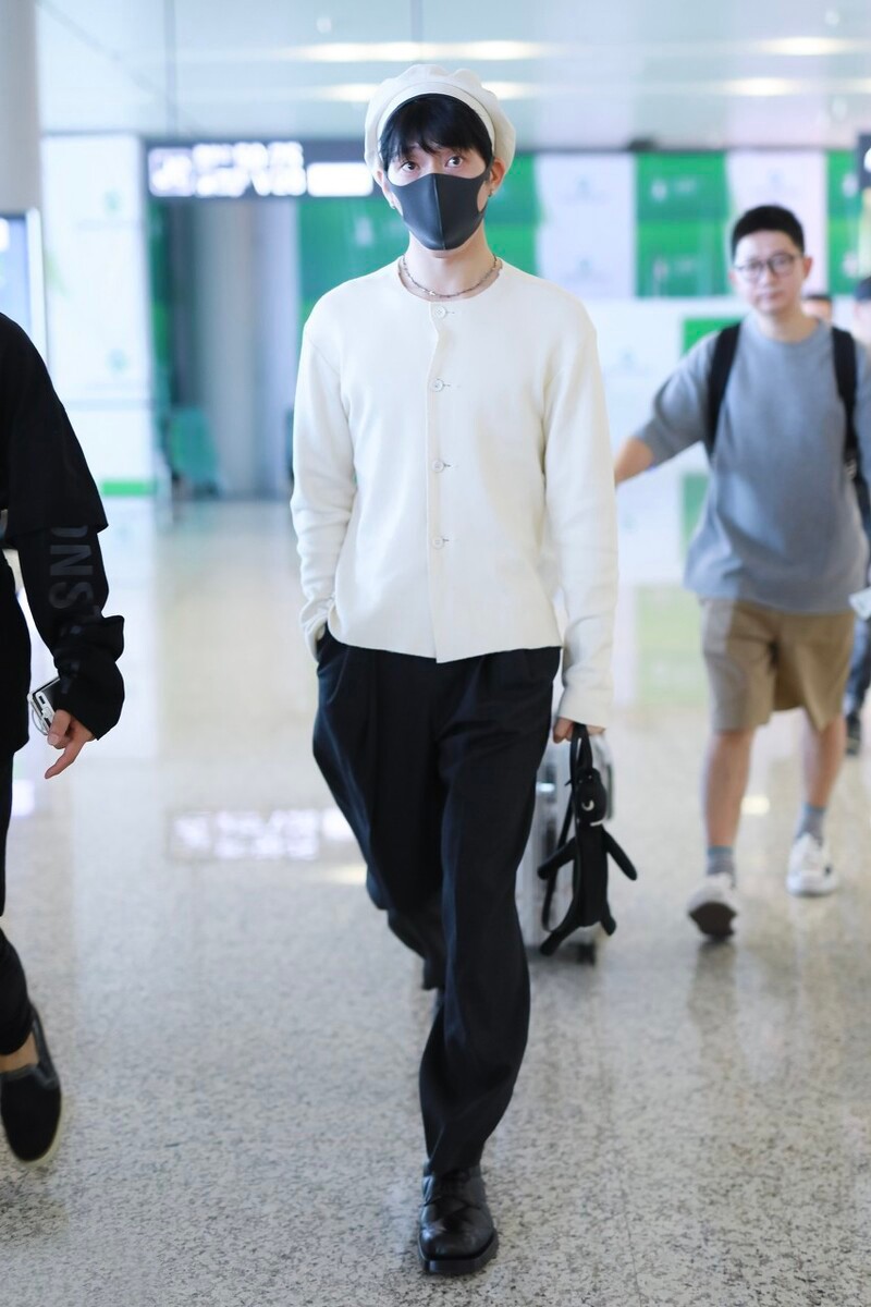 井柏然日常穿衣搭配,井柏然穿搭是什么风格的衣服