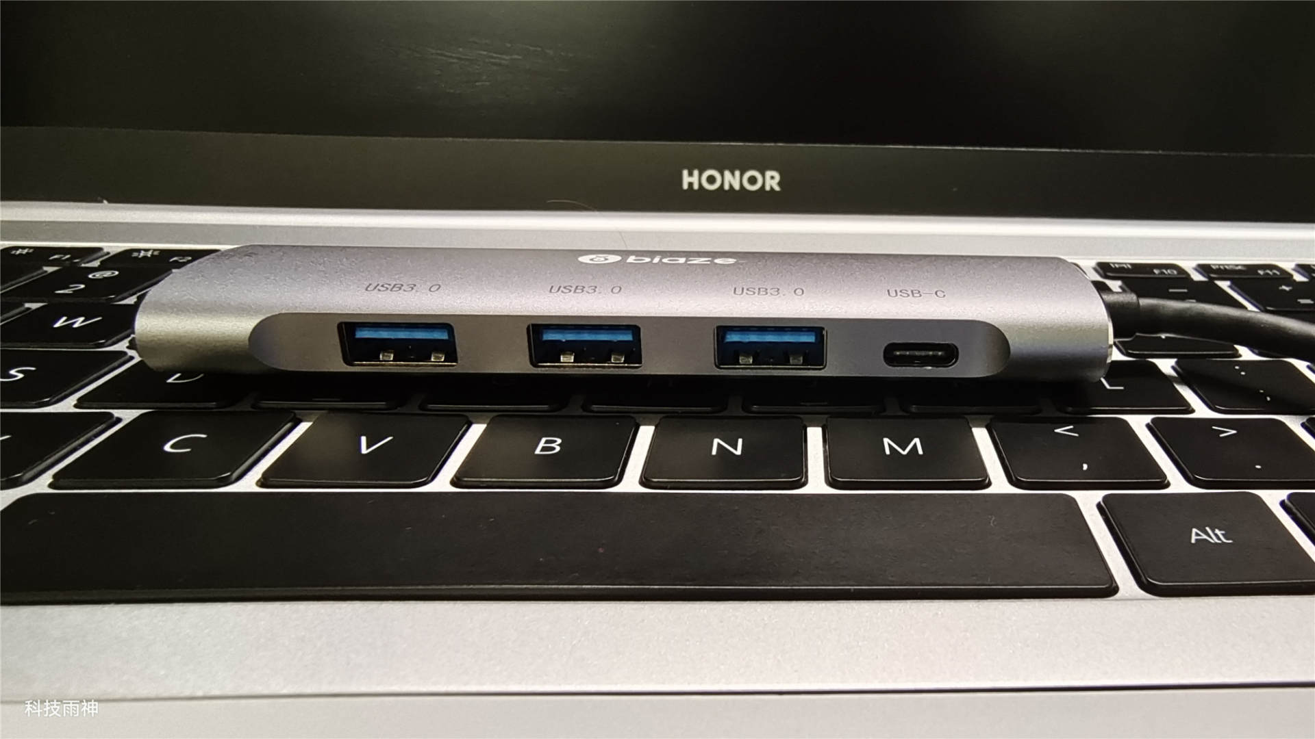 笔记本双屏光荣,光荣大屏笔记本测评