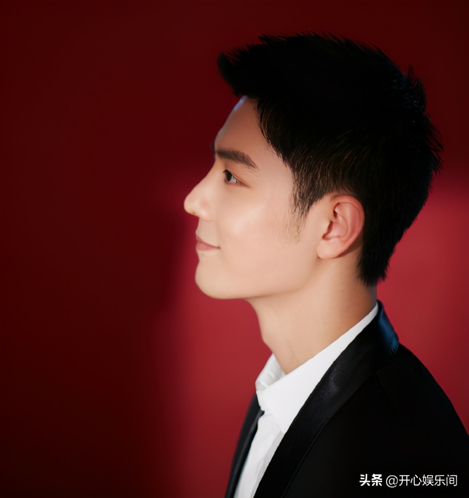 肖战重阳节晚会夜空中最亮的星,肖战重阳夜最亮的星完整版