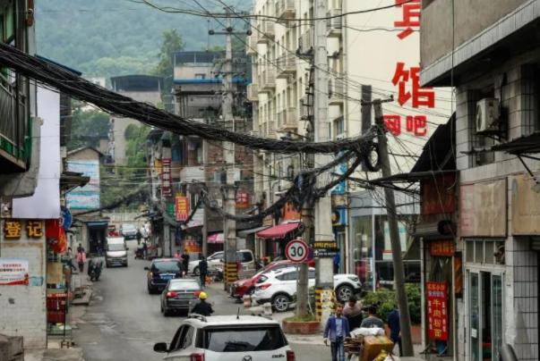 焦作的这个城中村，被称为留情村，是大学生情侣的天堂