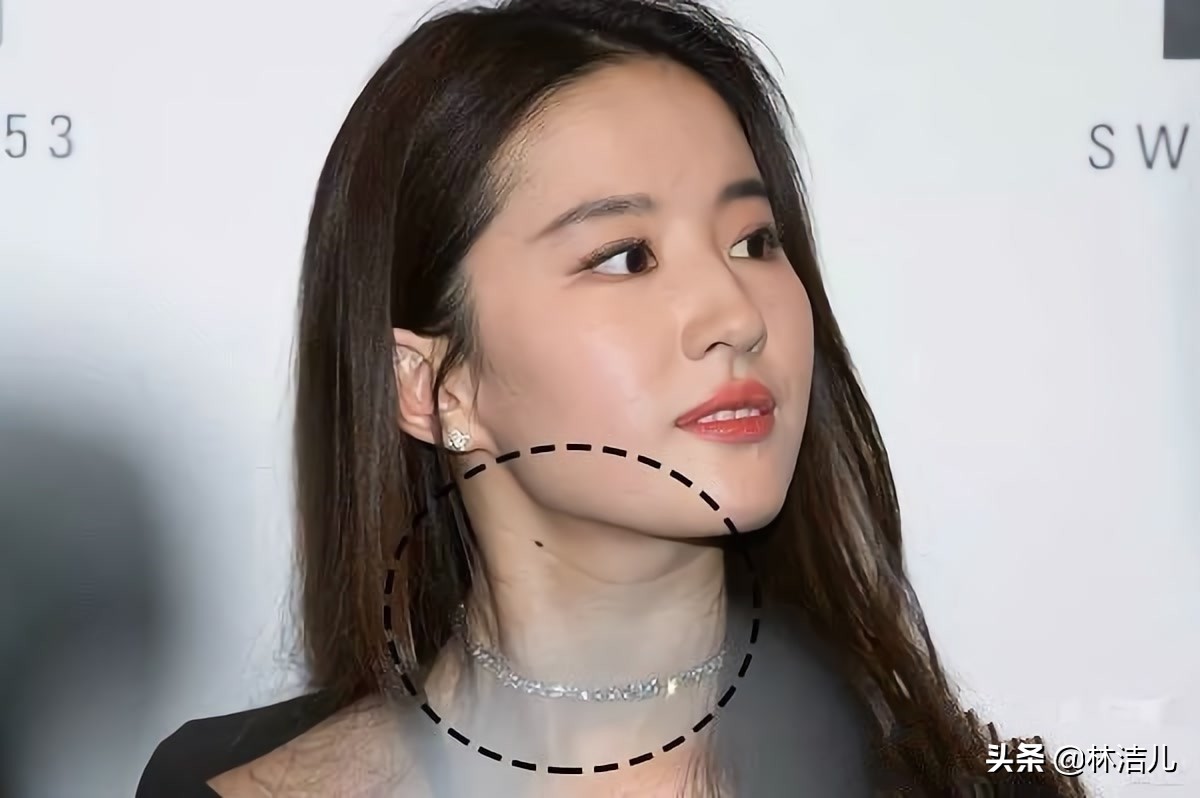 宋祖儿赵露思面部折叠度,宋祖儿赵露思年纪