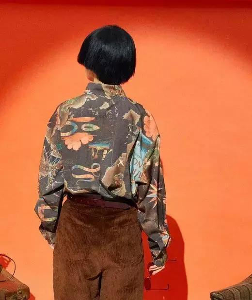 碎花衬衫和白衬衫哪个更好看,雪纺衬衫女夏季碎花领妈妈款