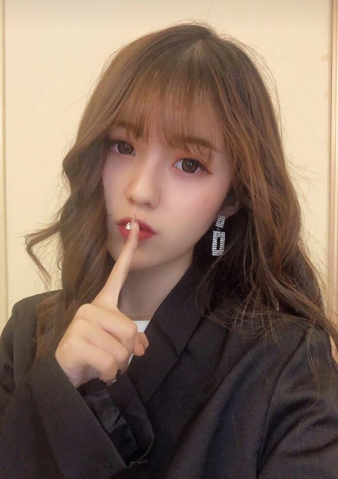 怎么向比自己大的女生告白,如何向一个女生高情商表白