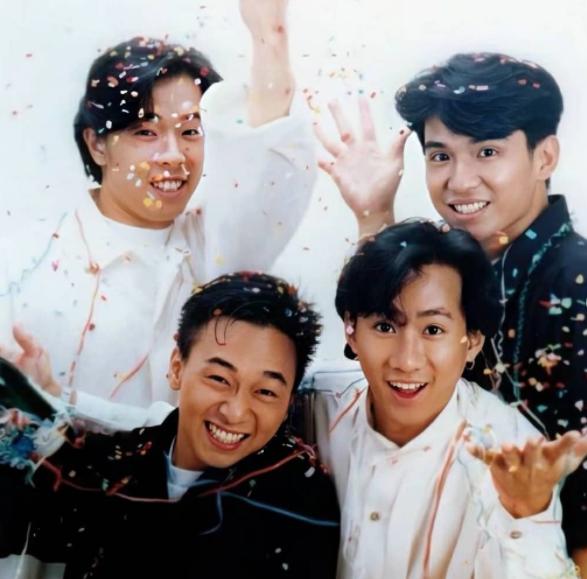 黄家驹年轻时的情史,黄家驹当年的爱情故事