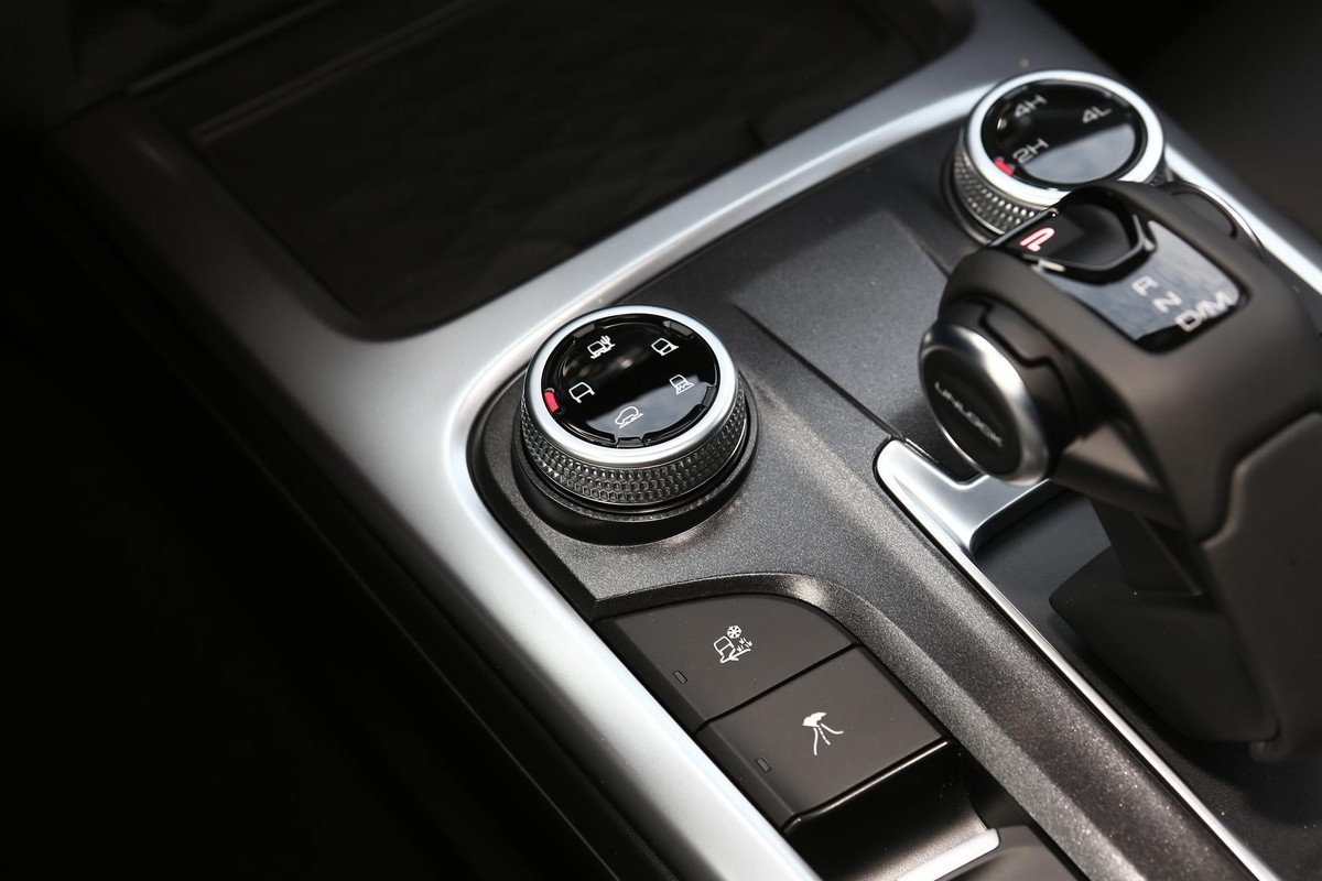 十万内买合资轿车还是自主suv,20万想买一个合资的suv选哪些