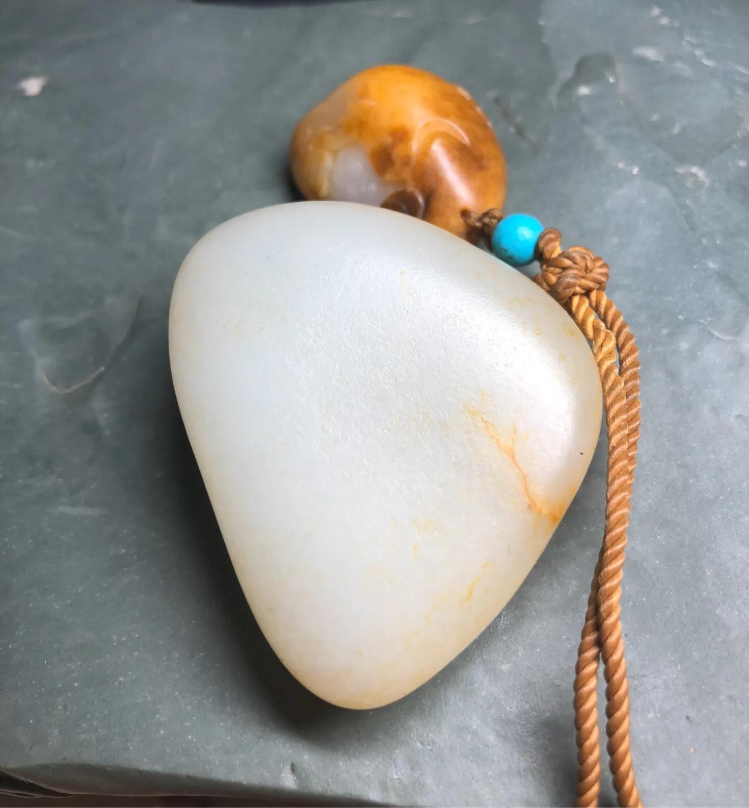 和田玉籽料首选是细度还是油性,和田玉籽料盘了一个月没有油性