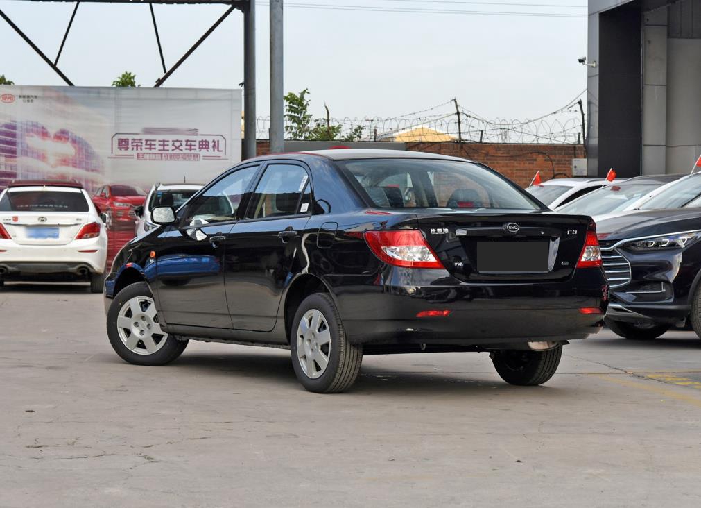 省油动力耐用经济实惠的车,一万左右二手车便宜省油又耐用