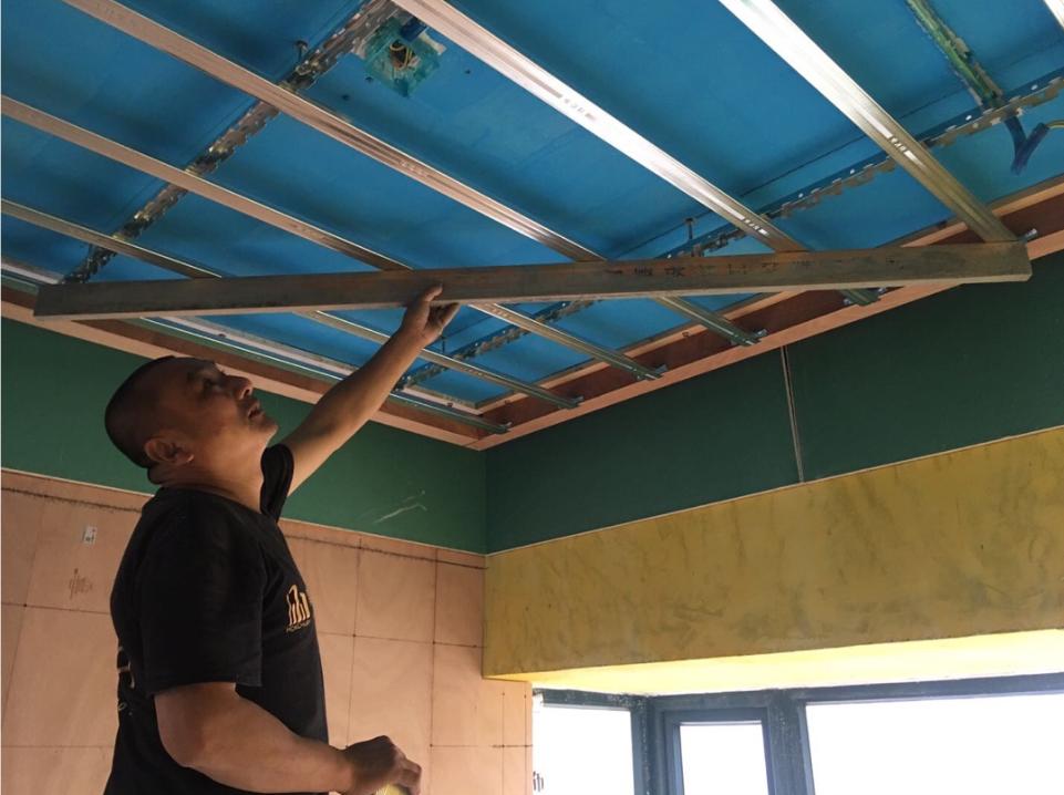 蜂窝大板吊顶需要注意的事项,自己吊顶简单方法步骤及注意事项