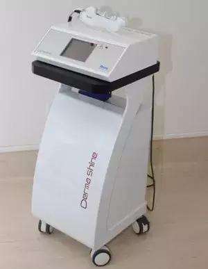 灏忕櫧涔熻兘闂溂鍏ョ殑鍖荤編椤圭洰,鍖荤編涓殑绱犻缇庤倢椤圭洰