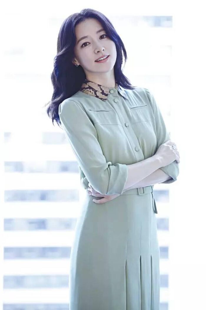 李英爱50岁,48岁李英爱惊艳时光