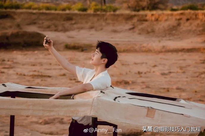 刘昊然拍照教程,刘昊然100种拍照姿势