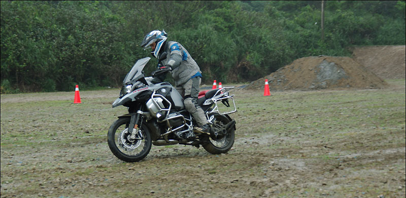 宝马r1250rt和水鸟怎么选,新款水鸟2024