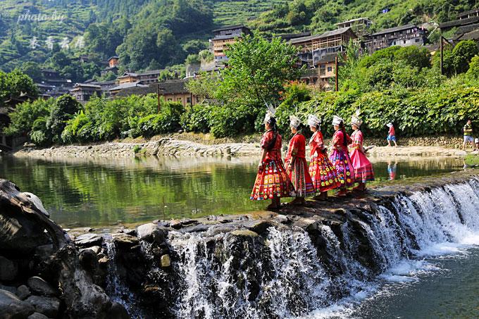 王健林在贵州的扶贫项目,王健林在丹寨投资精准扶贫