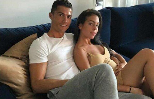 c罗与女友,c罗与女友视频