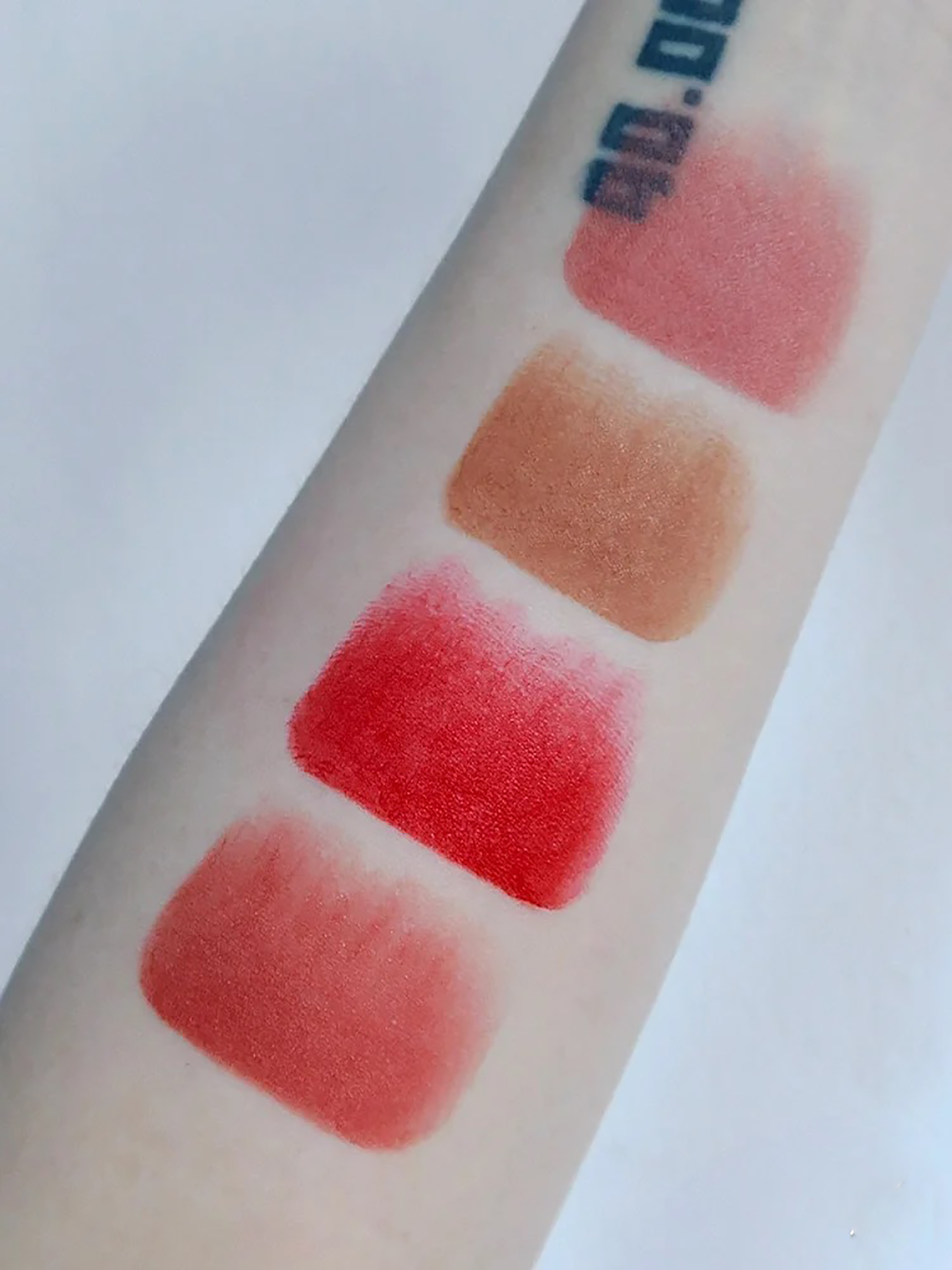 什么口红看起来贵一点,国货高级感口红