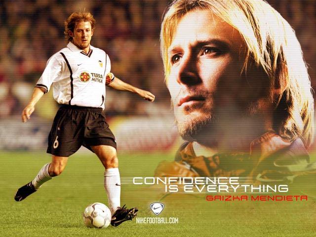 世界足坛第一个3000万转会费,世界足坛最成功的转会