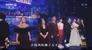 王菲谢霆锋复合回忆坎坷情史,谢霆锋王菲罕见世纪同台