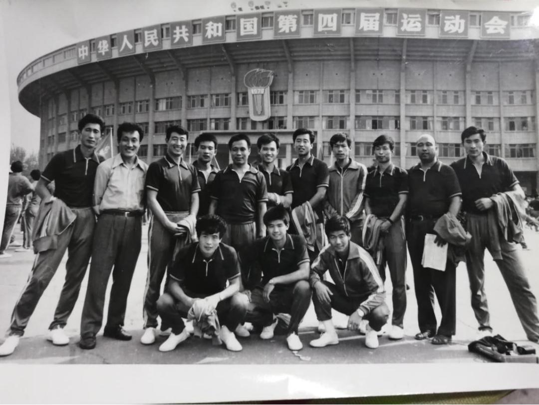 陕西足球往事（4）四运会名帅云集，陕西队淘汰全国冠军