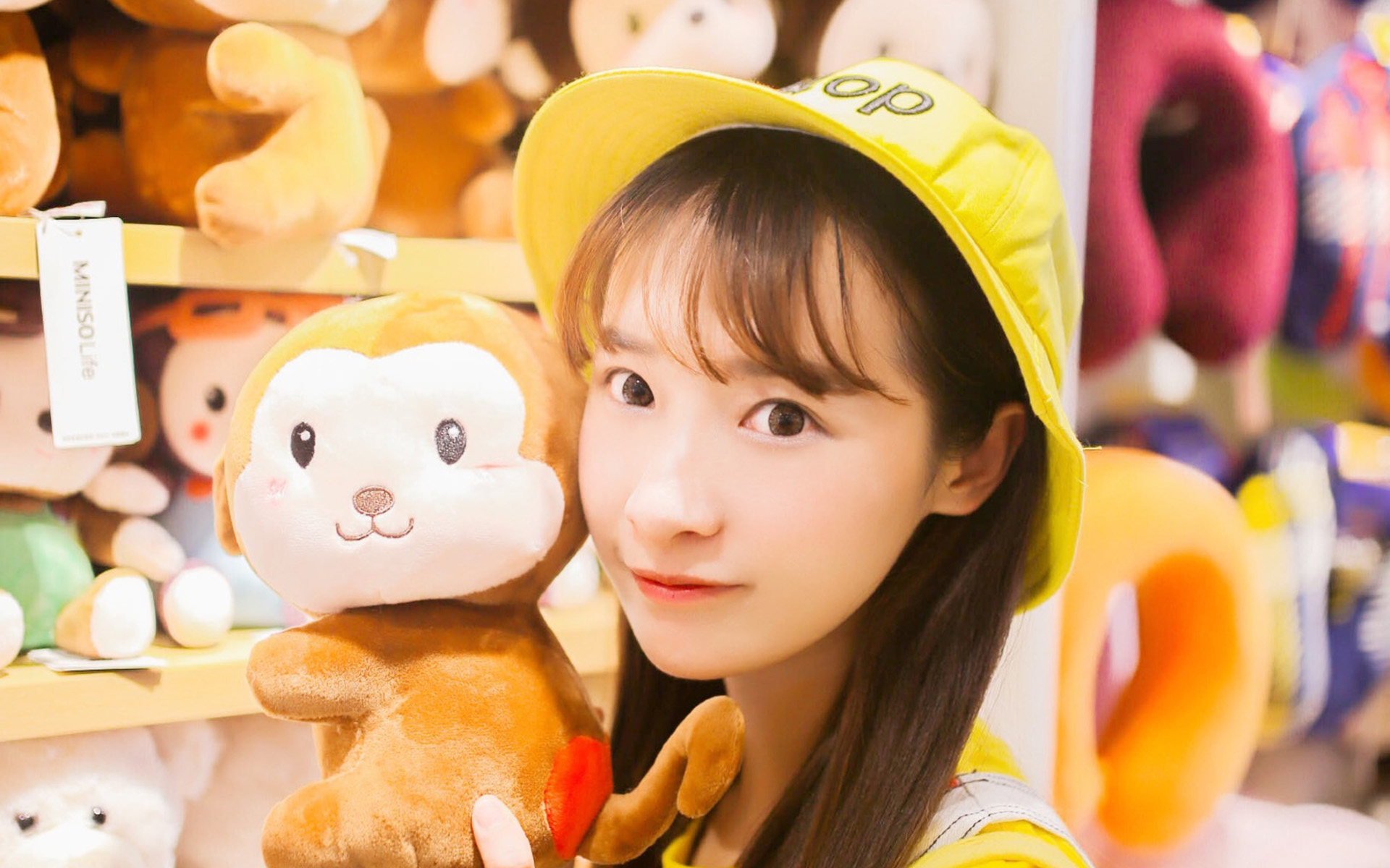 男人说忙不主动联系你还说要理解,男人总说忙不联系女人是什么意思