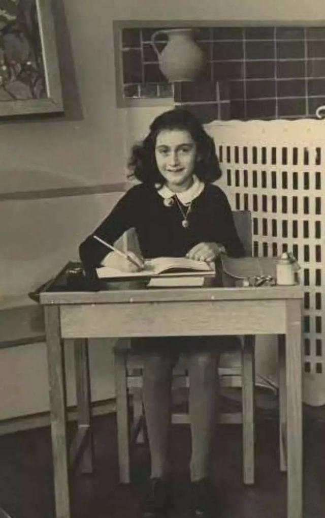 珍藏29年的照片,29张珍贵历史照片