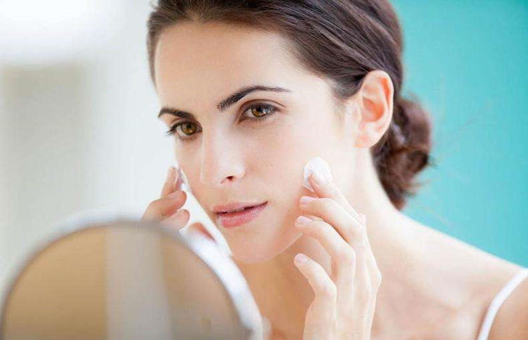 如何挑选一款适合自己的精华液,有效的精华液应该怎么挑选呢