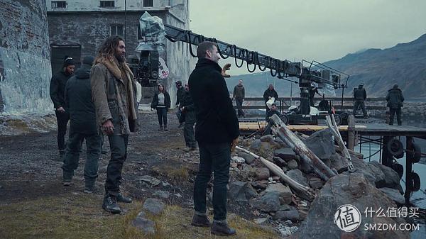 看腻了小鲜肉？《海王》凭肌肉和女神实现口碑逆袭：DC漫改指南