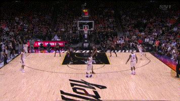 nba西决太阳31快船夺赛点,nba消息今日比赛快船