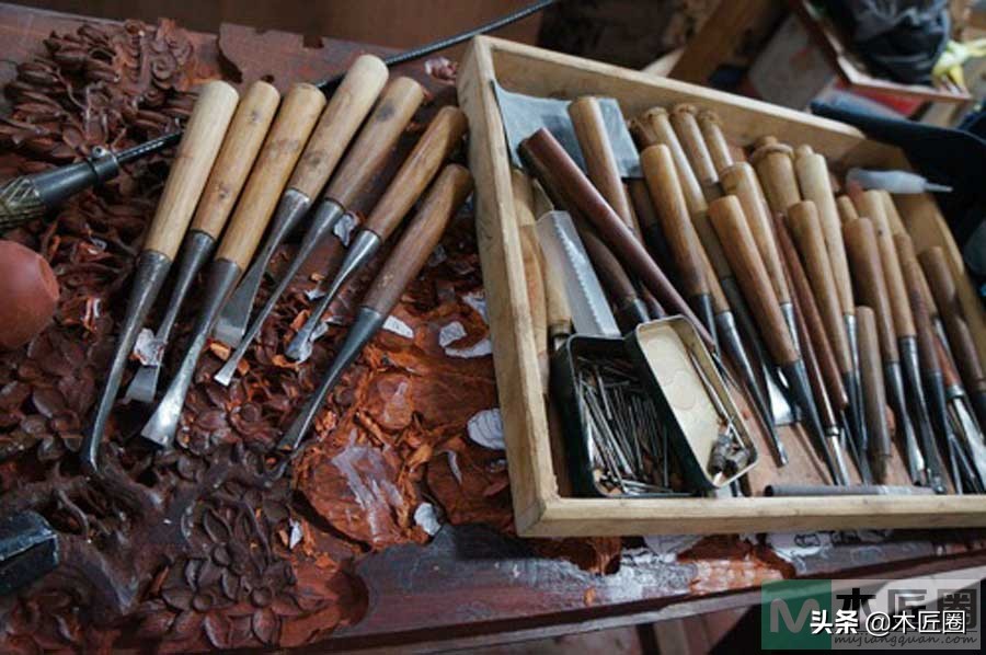 木雕雕刻的手法,木雕工艺制作流程及雕刻技法视频