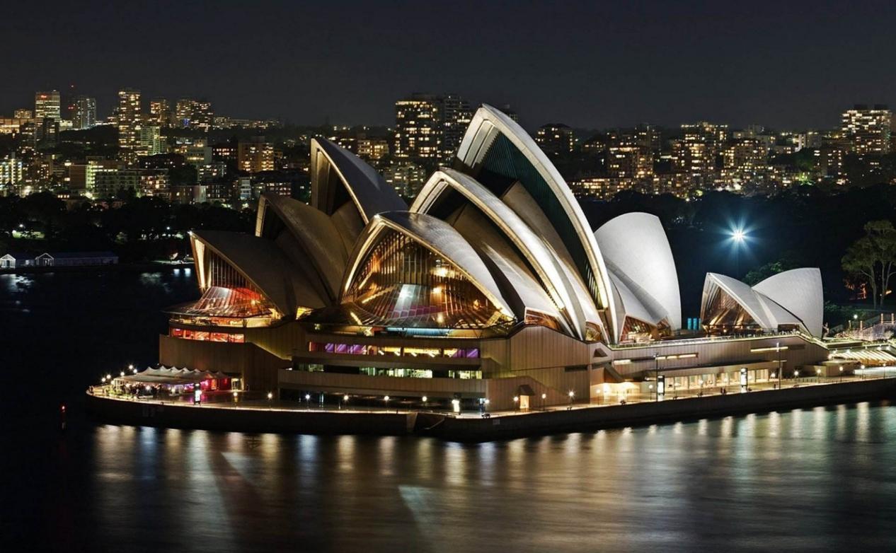 世界十大标志性建筑，除了巴黎圣母院，一座座都是人类的建筑巅峰