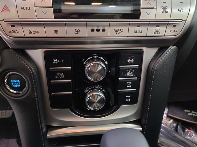 丰田霸道最新款越野版,丰田霸道日系suv最好的三款车