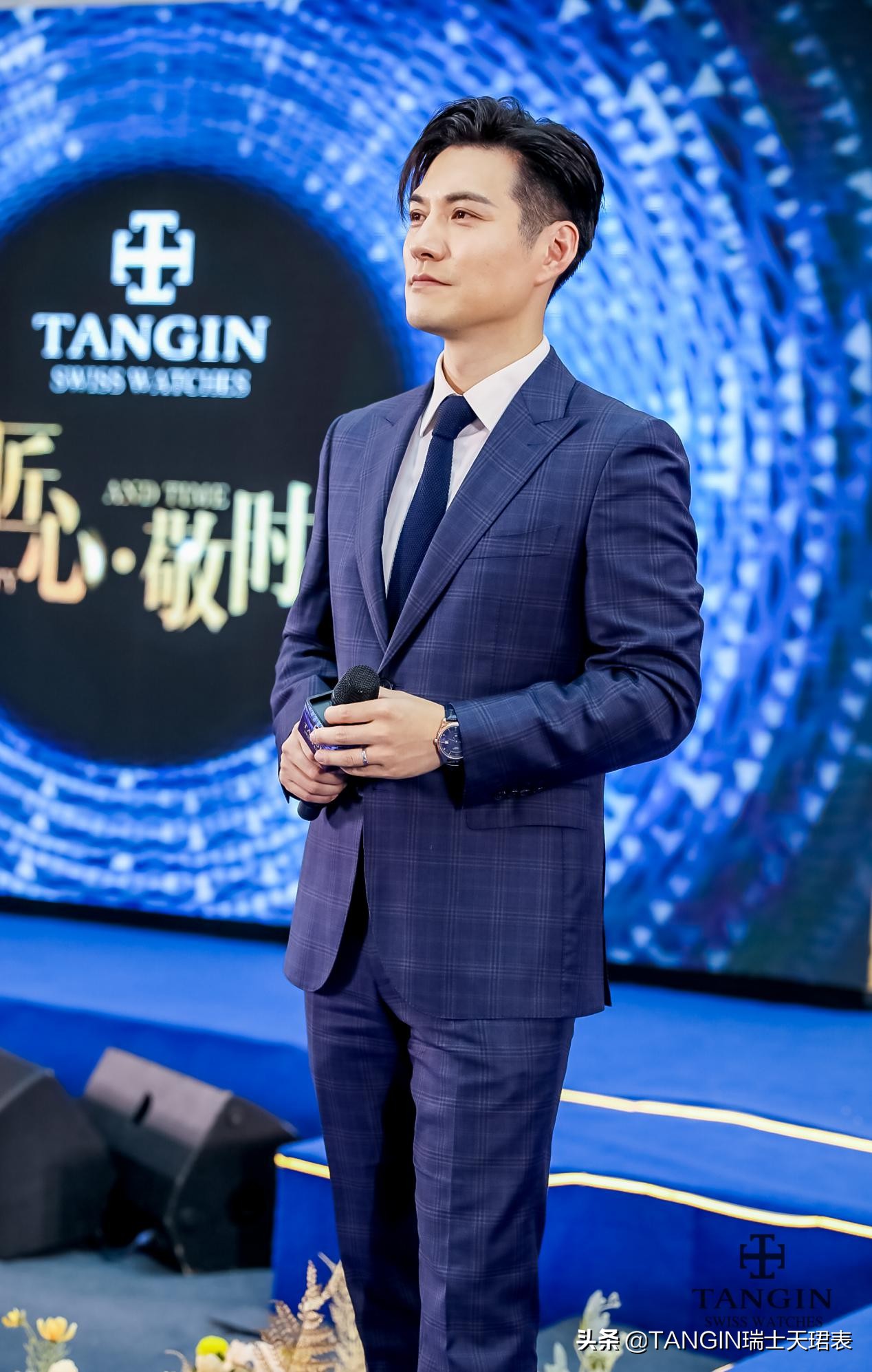 严屹宽的恋爱经历,严屹宽现实生活中被多少人喜欢