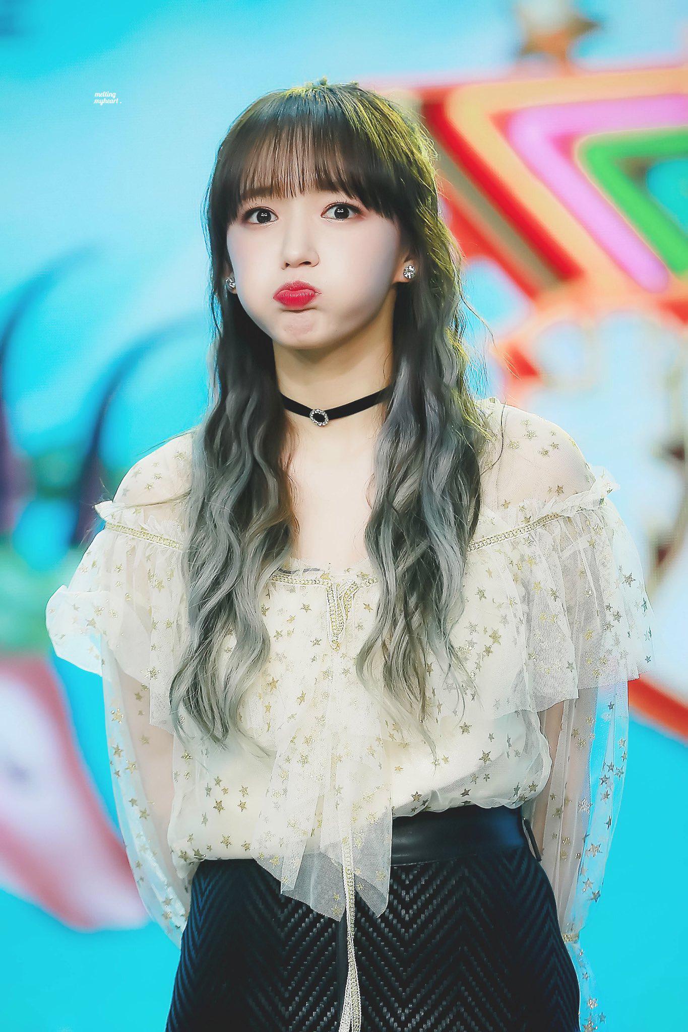 适合羊毛卷女生的发型,女生最适合什么发型羊毛卷